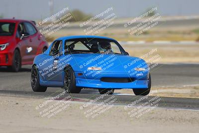 media/Sep-20-2025-Extreme Speed (Sat) [[1fcc23683c]]/Orange (Mid Intermediate)/Session 1 (Sunset)/